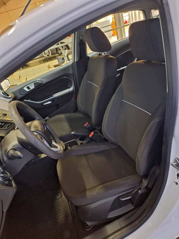 ford fiesta 1.6 sel powershift 20175
