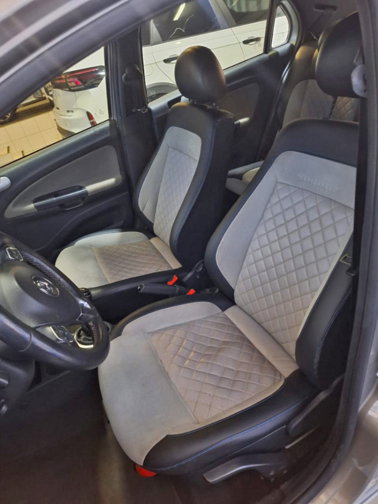 volkswagen voyage 1.6 mi evidence 8v flex 4p automatizado manual 20155