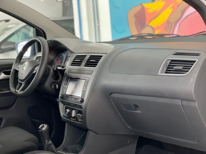 volkswagen fox 1.6 msi total flex connect 4p manual 2018