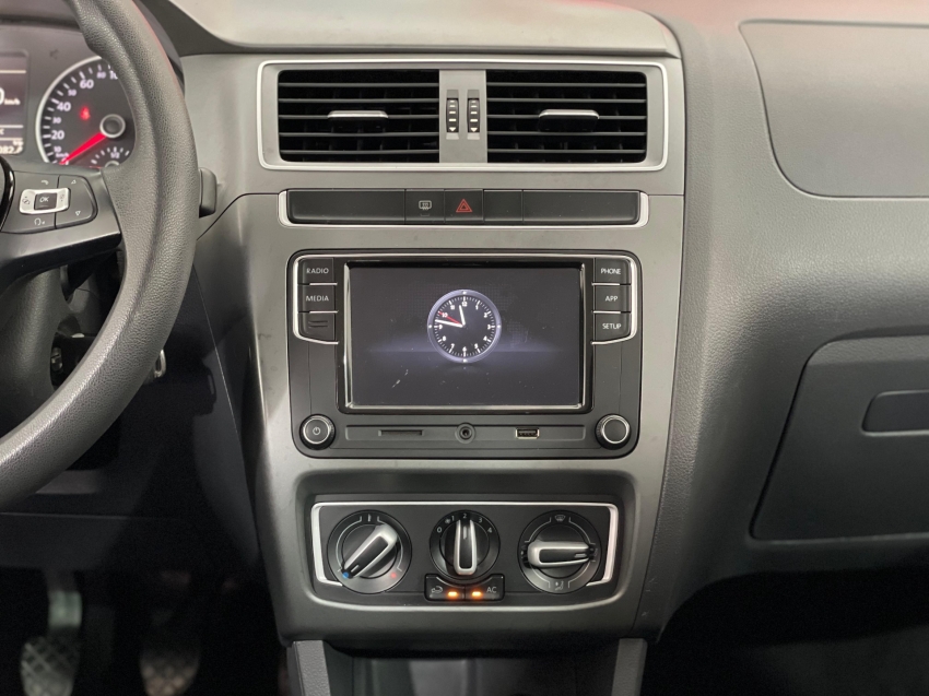 volkswagen fox 1.6 msi total flex connect 4p manual 2018