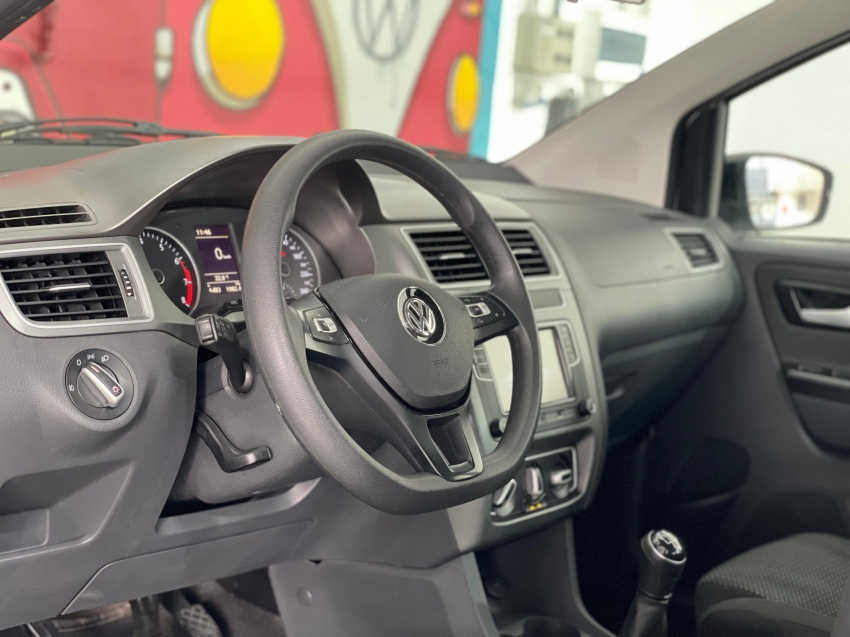 volkswagen fox 1.6 msi total flex connect 4p manual 2018