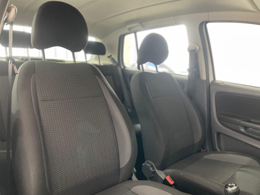 volkswagen fox 1.6 msi total flex connect 4p manual 2018