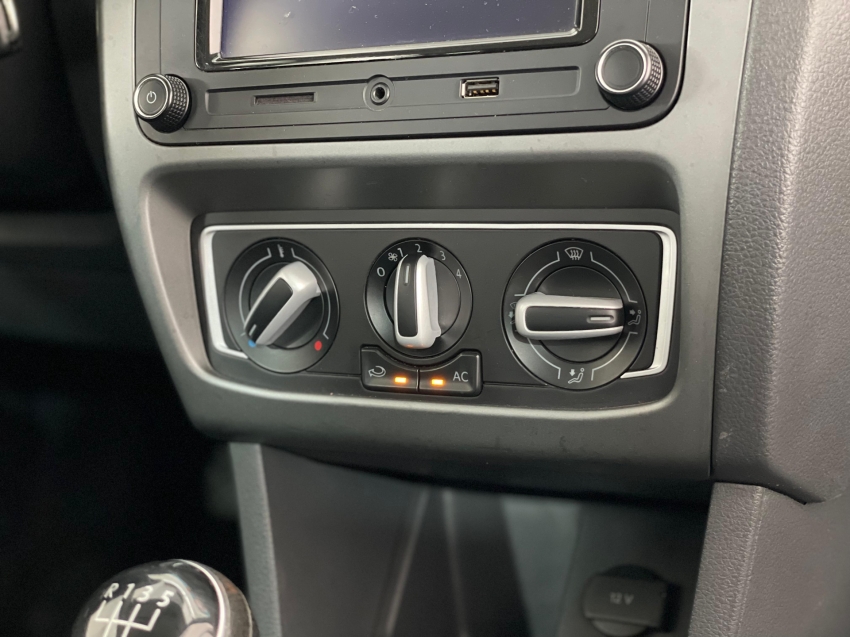 volkswagen fox 1.6 msi total flex connect 4p manual 2018