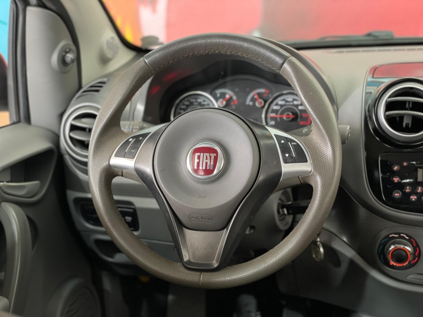 fiat palio 1.0 mpi attractive 8v flex 4p manual 2016