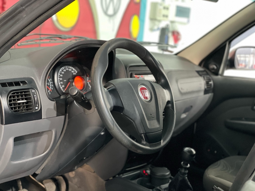 fiat siena 1.4 mpi el 8v flex 4p manual 2015