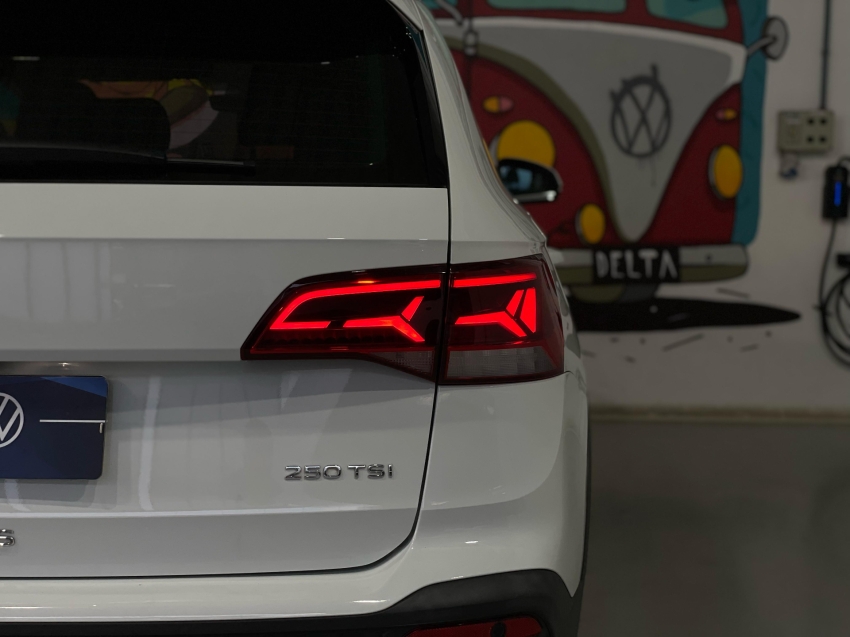 volkswagen taos 1.4 250 tsi total flex highline automatico 4p 2022
