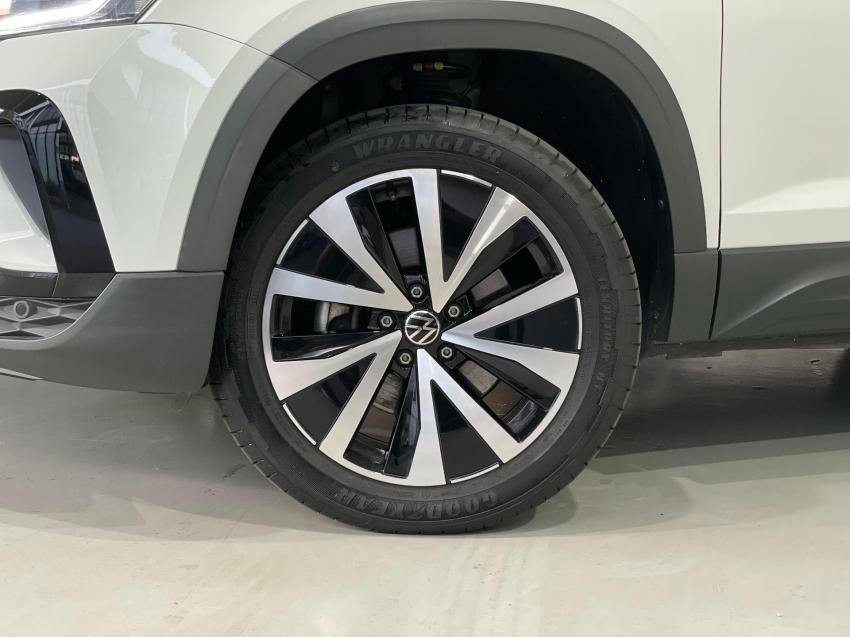 volkswagen taos 1.4 250 tsi total flex highline automatico 4p 2022