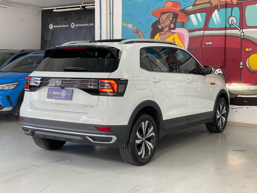 volkswagen t-cross 1.4 250 tsi total flex highline automatico 4p 2024