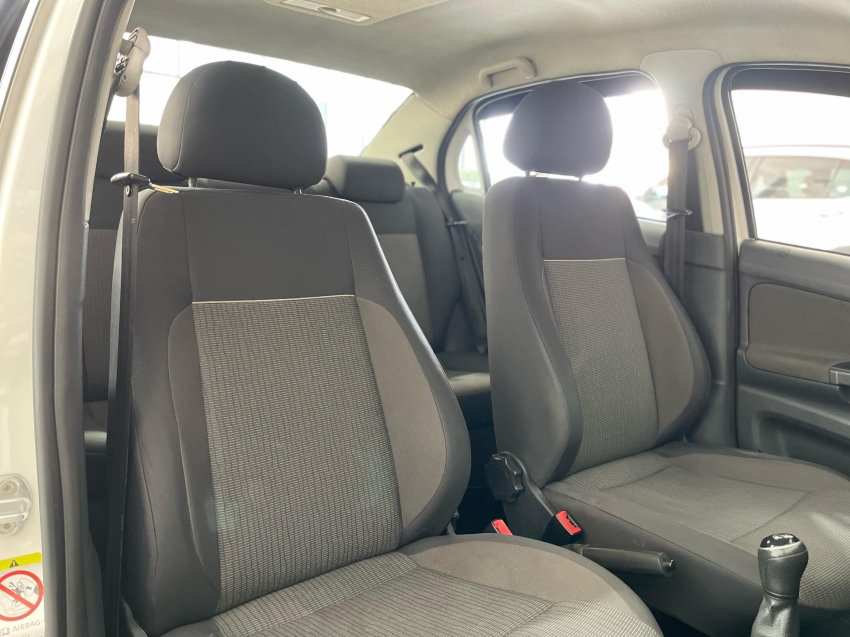 volkswagen voyage 1.0 mi city 8v flex 4p manual 2014