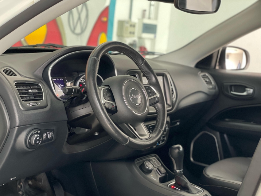 jeep compass 2.0 16v diesel longitude 4x4 automatico 4p 2018