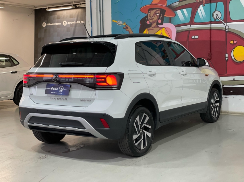 volkswagen t-cross 1.0 200 tsi total flex comfortline automatico 4p 2025