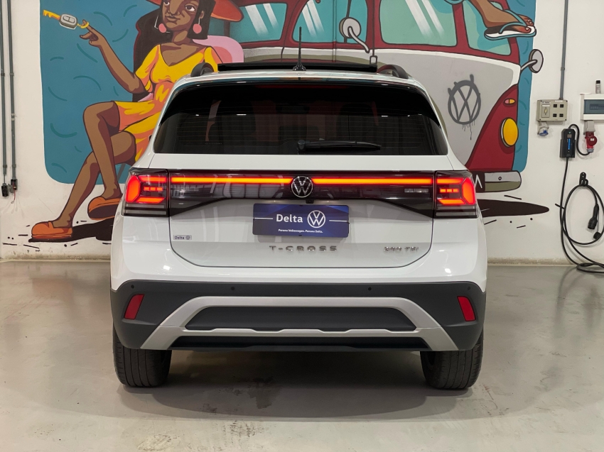 volkswagen t-cross 1.0 200 tsi total flex comfortline automatico 4p 2025