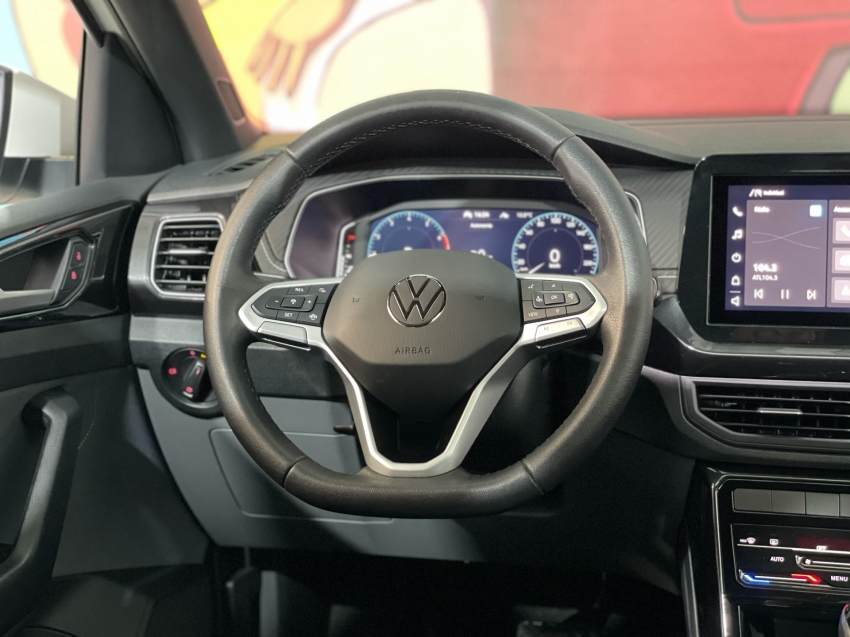 volkswagen t-cross 1.0 200 tsi total flex comfortline automatico 4p 2025