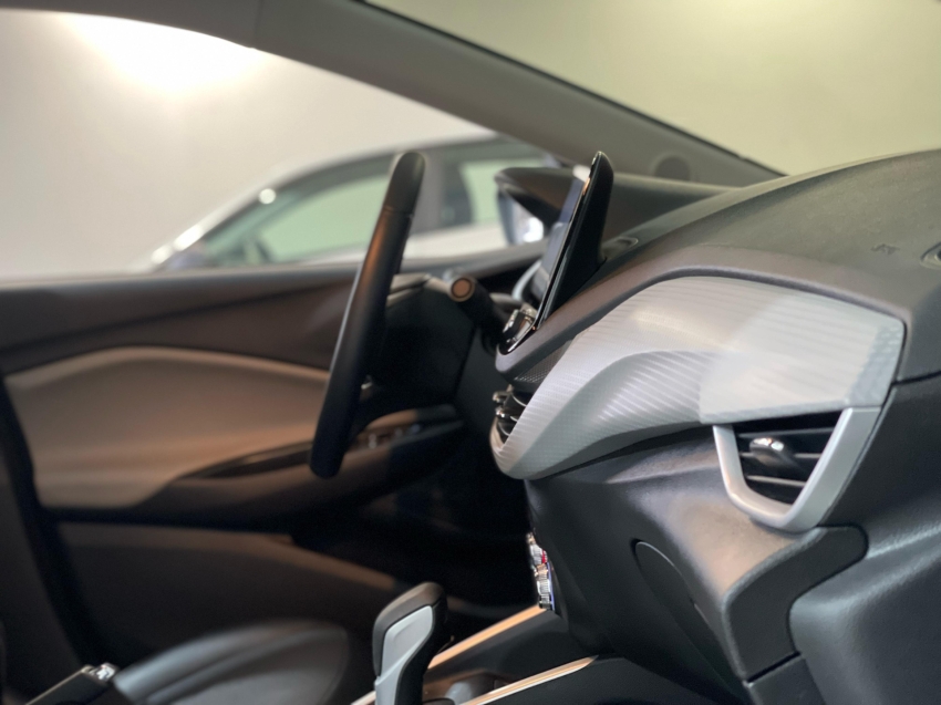chevrolet onix 1.0 turbo flex plus premier automatico 4p 2025