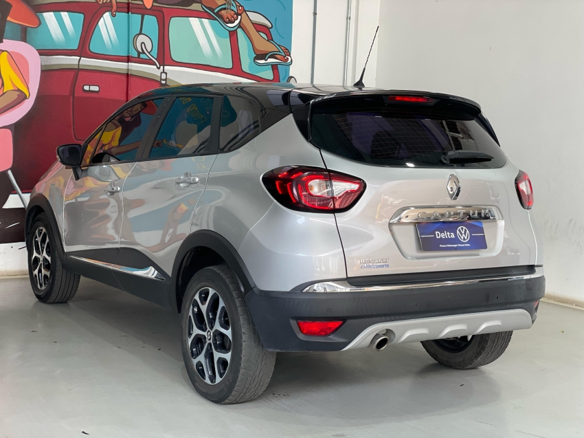 renault captur 1.6 16v sce flex intense x-tronic 4p automatico 2020
