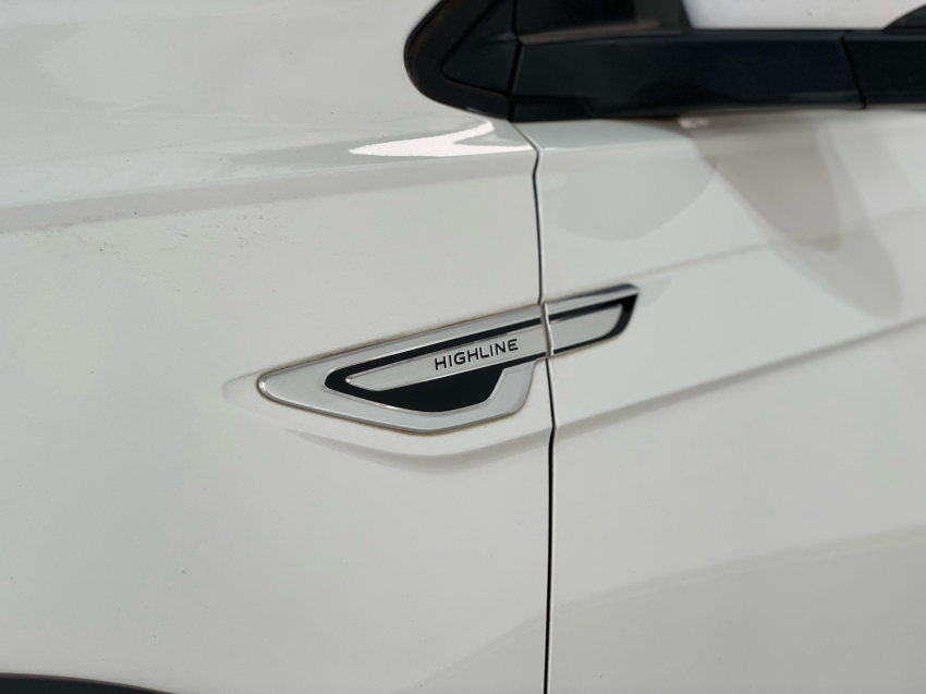 volkswagen nivus 1.0 200 tsi total flex highline automatico 4p 2023