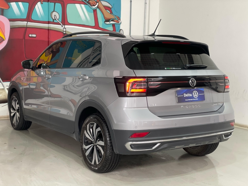 volkswagen t-cross 1.0 200 tsi total flex comfortline automatico 4p 2024