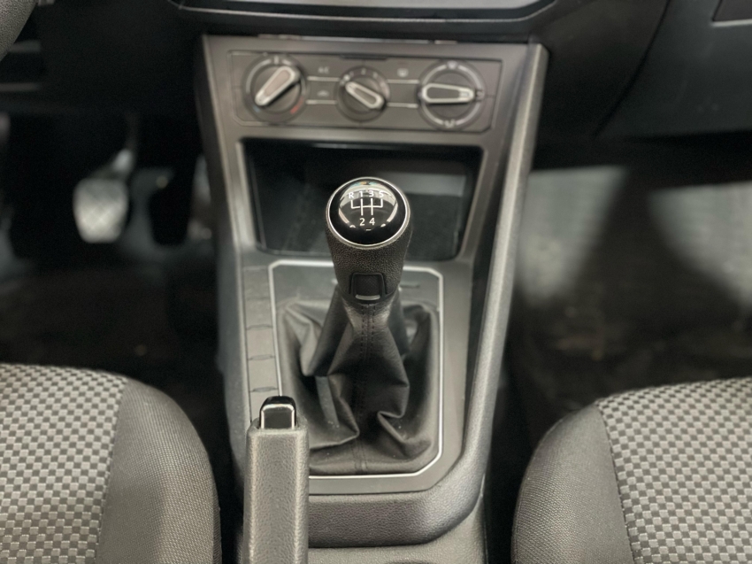 volkswagen polo 1.0 mpi total flex manual 4p 2020