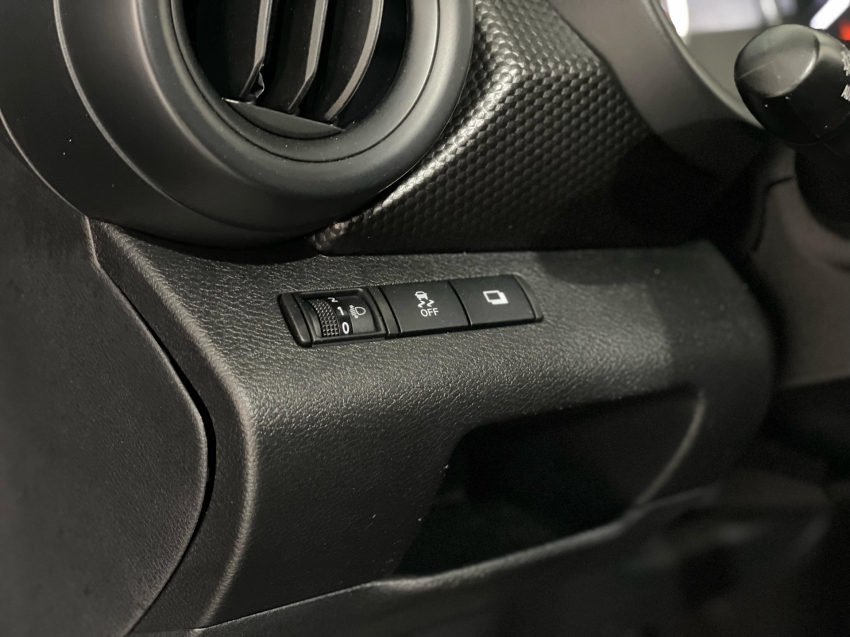 nissan kicks 1.6 16v flexstart sense xtronic flex 4p automatico 2022