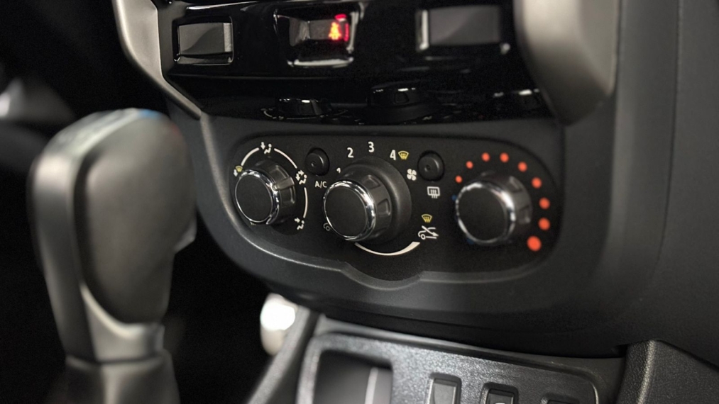 renault duster 1.6 16v sce flex authentique x-tronic 4p automatico 2019