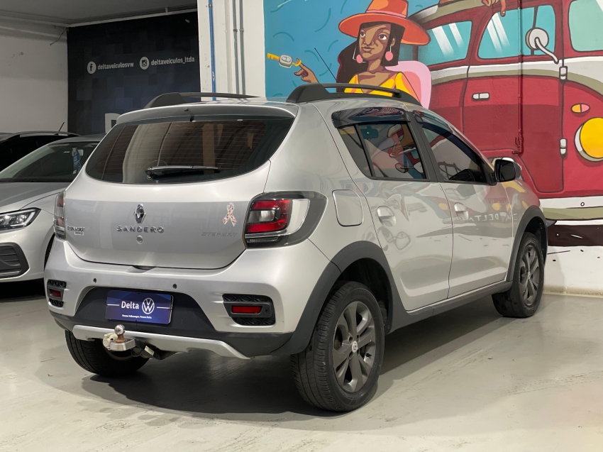 renault sandero 1.6 16v sce flex stepway easy-r 4p semiautomatico 2018