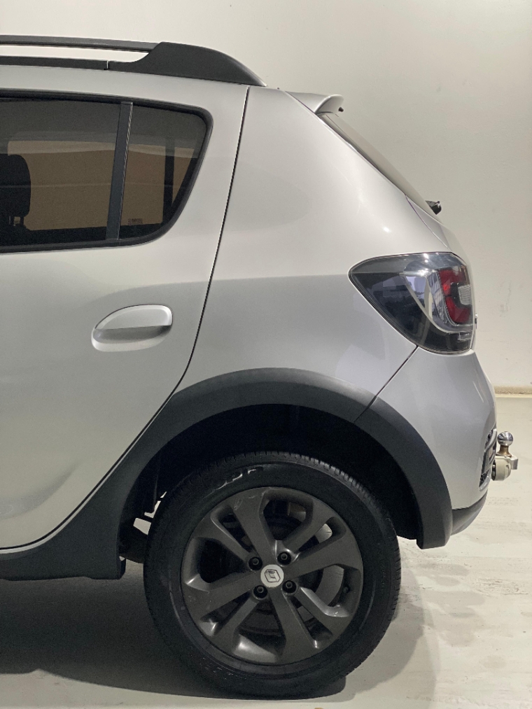 renault sandero 1.6 16v sce flex stepway easy-r 4p semiautomatico 2018