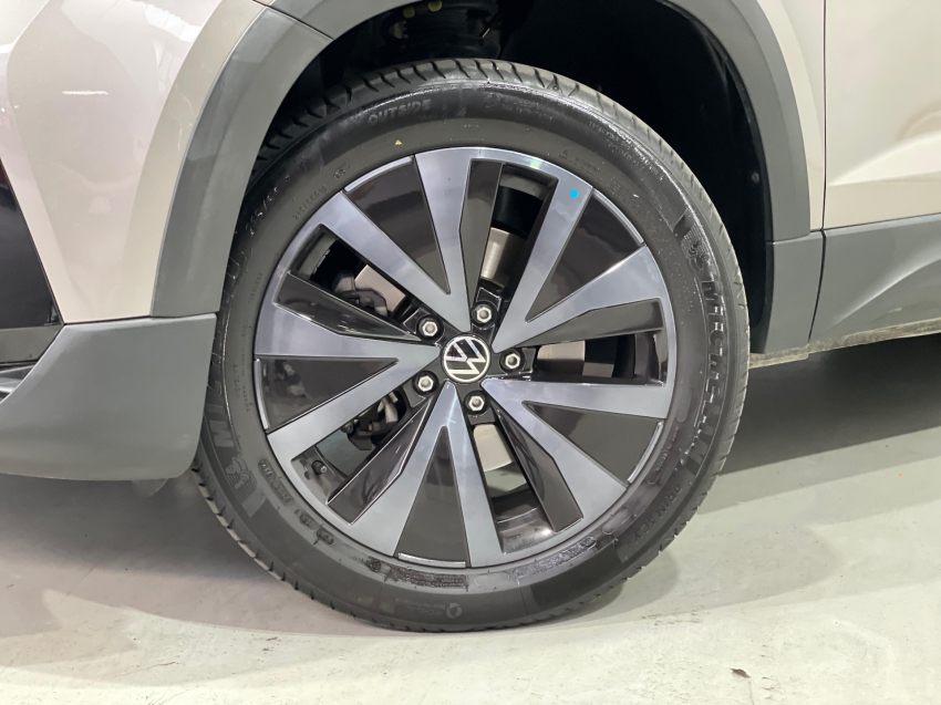 volkswagen taos 1.4 250 tsi total flex highline automatico 4p 2022