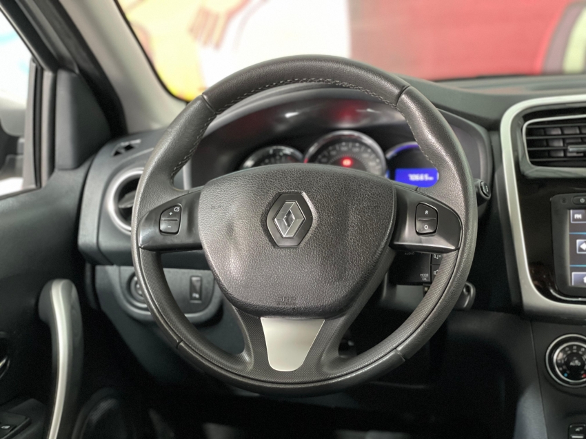 renault sandero 1.6 dynamique 8v flex 4p manual 2015