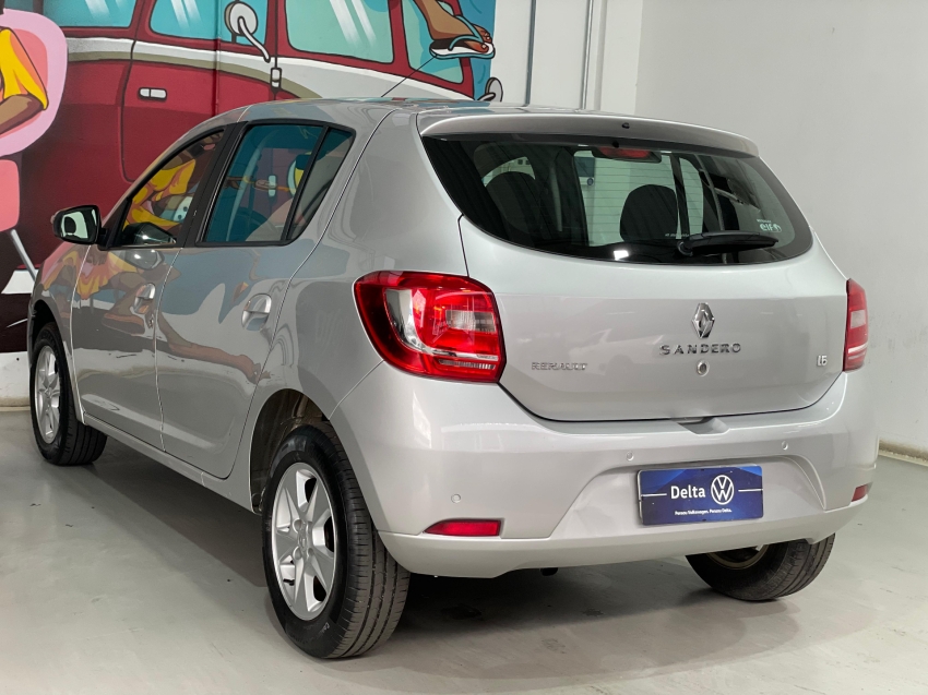renault sandero 1.6 dynamique 8v flex 4p manual 2015