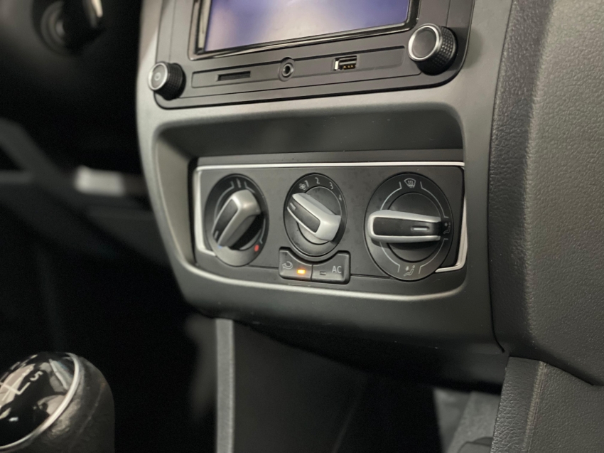 volkswagen fox 1.6 msi total flex connect 4p manual 2019