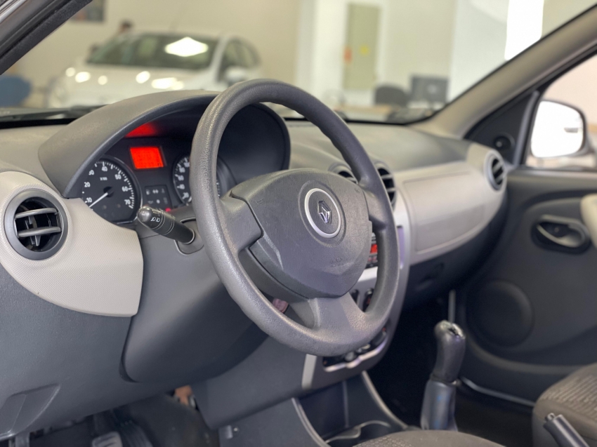 renault sandero 1.0 expression 16v flex 4p manual 2010