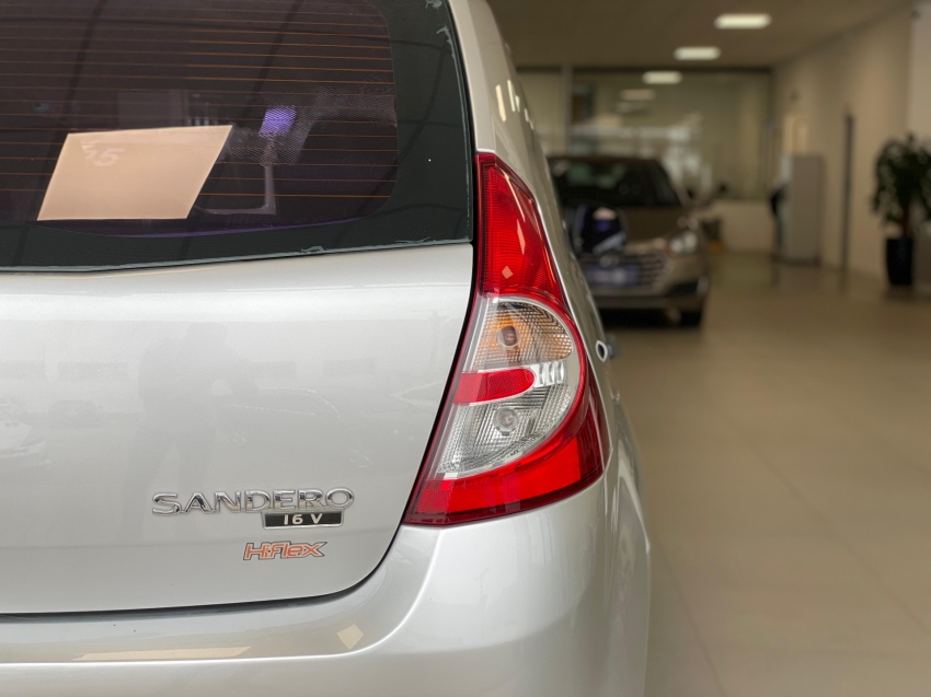renault sandero 1.0 expression 16v flex 4p manual 2010