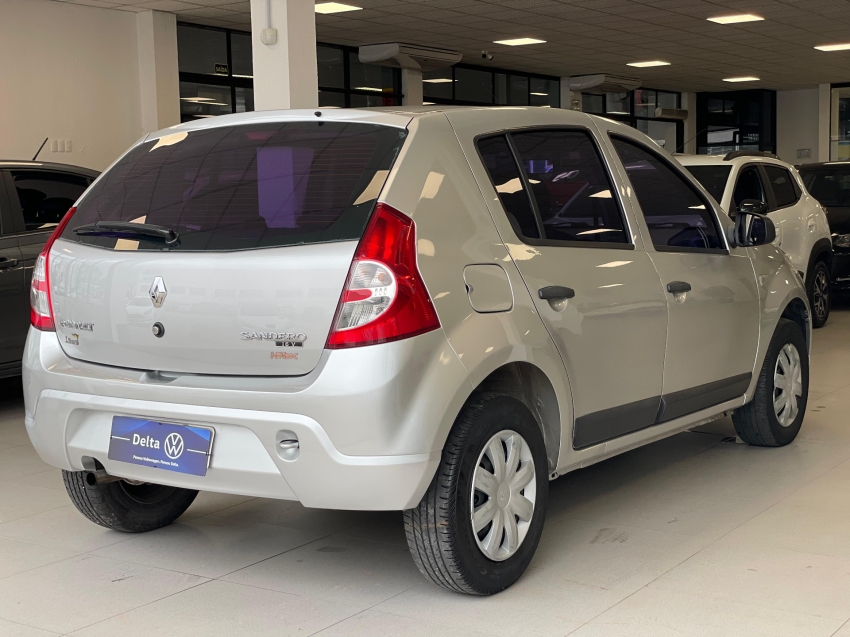 renault sandero 1.0 expression 16v flex 4p manual 2010