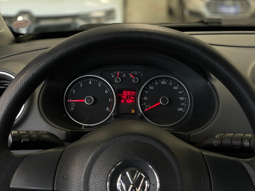 volkswagen voyage 1.6 mi 8v flex 4p manual 2014
