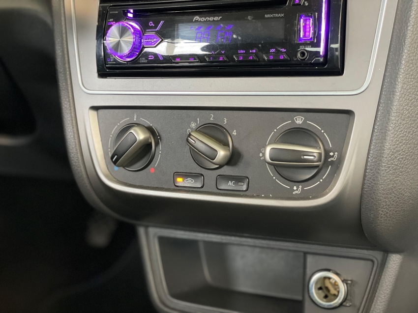 volkswagen voyage 1.6 mi 8v flex 4p manual 2014