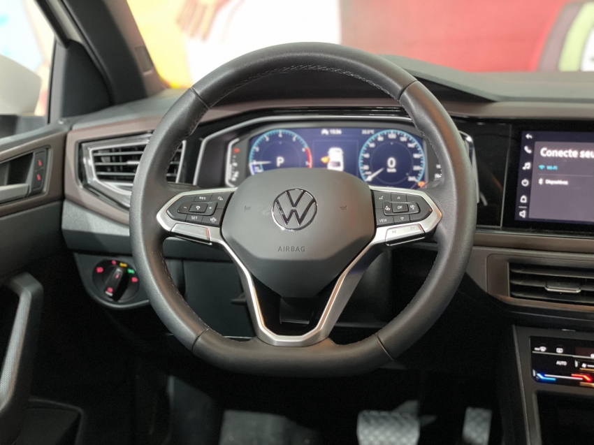 volkswagen virtus 1.0 200 tsi highline automatico flex 4p 2025