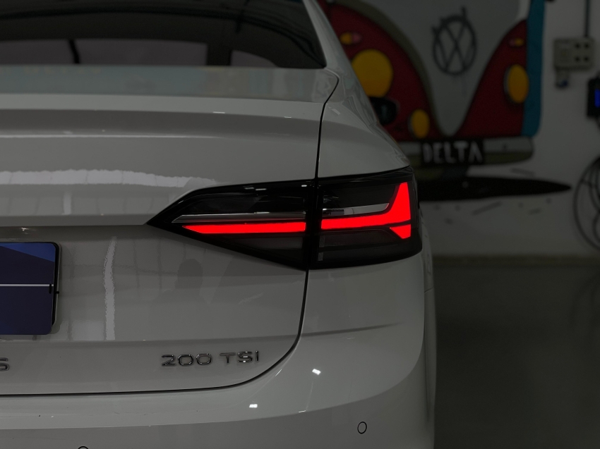 volkswagen virtus 1.0 200 tsi highline automatico flex 4p 2025
