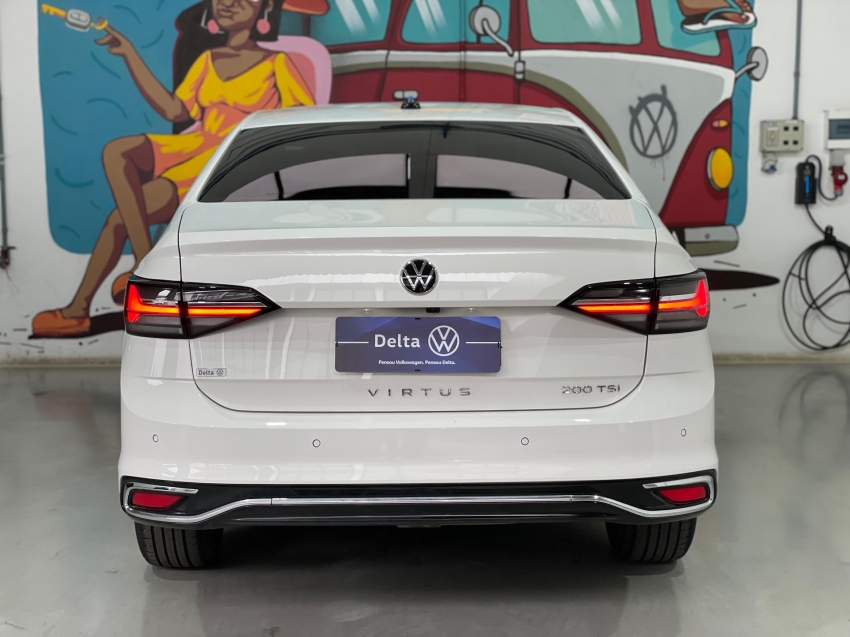 volkswagen virtus 1.0 200 tsi highline automatico flex 4p 2025