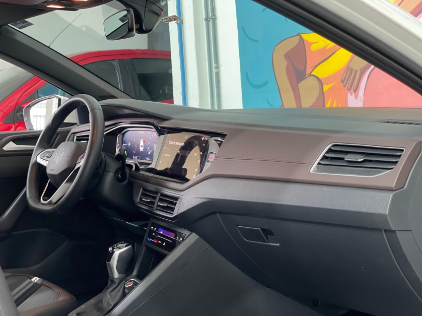 volkswagen virtus 1.0 200 tsi highline automatico flex 4p 2025