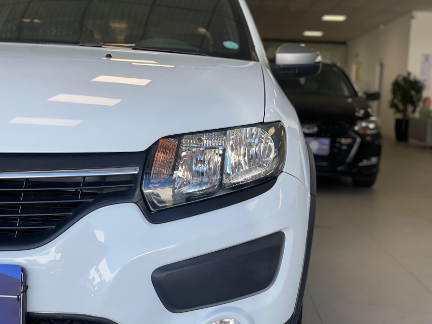 renault sandero 1.6 stepway rip curl 8v flex 4p automatizado semiautomatico 2016