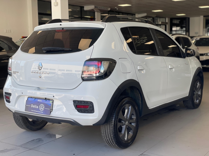 renault sandero 1.6 stepway rip curl 8v flex 4p automatizado semiautomatico 2016