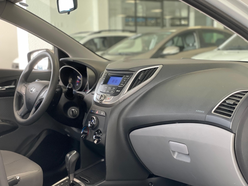 hyundai hb20s 1.6 comfort plus 16v flex 4p automatico 2015