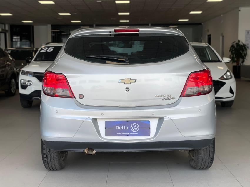 chevrolet onix 1.4 mpfi ltz 8v flex 4p automatico 2015