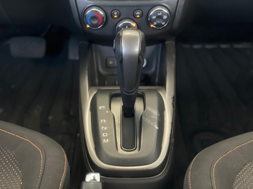 chevrolet onix 1.4 mpfi ltz 8v flex 4p automatico 2015