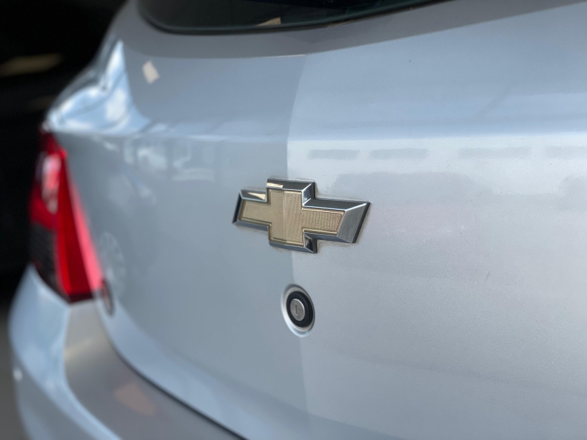 chevrolet onix 1.4 mpfi ltz 8v flex 4p automatico 2015