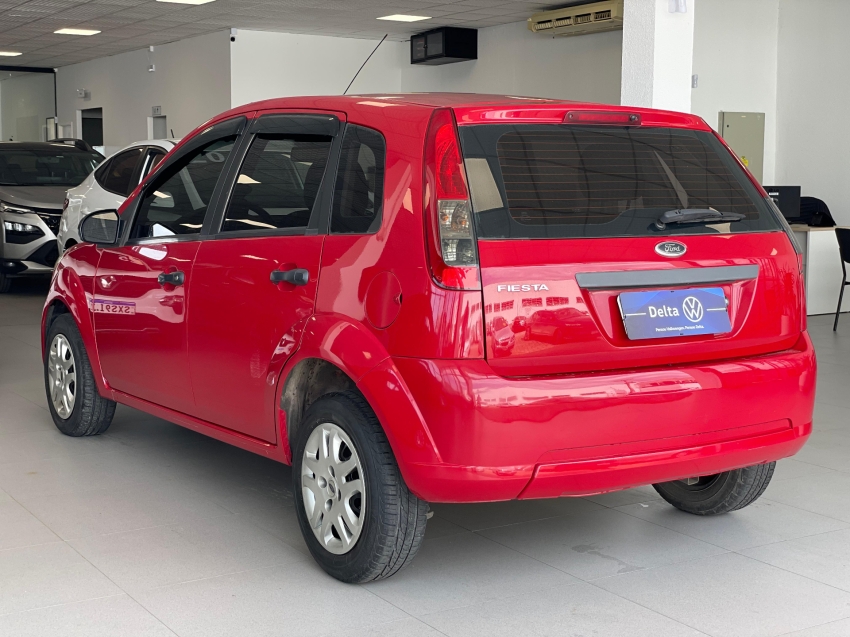 ford fiesta 1.0 rocam hatch 8v flex 4p manual 2011