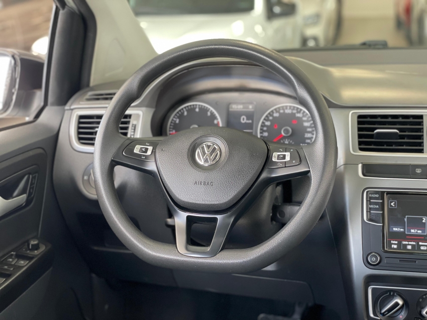 volkswagen fox 1.6 msi total flex connect 4p i-motion semiautomatico 2019