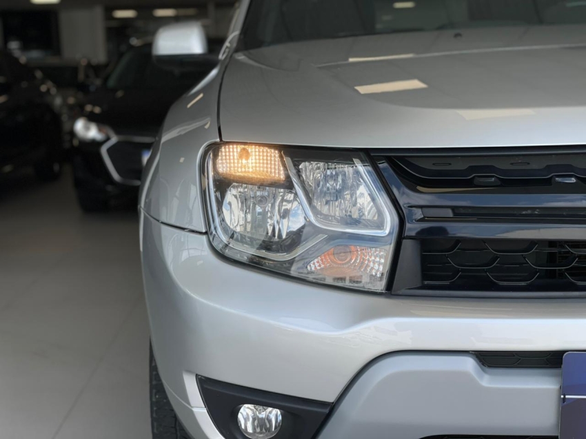 renault duster 1.6 16v sce flex dakar ii manual 4p 2017