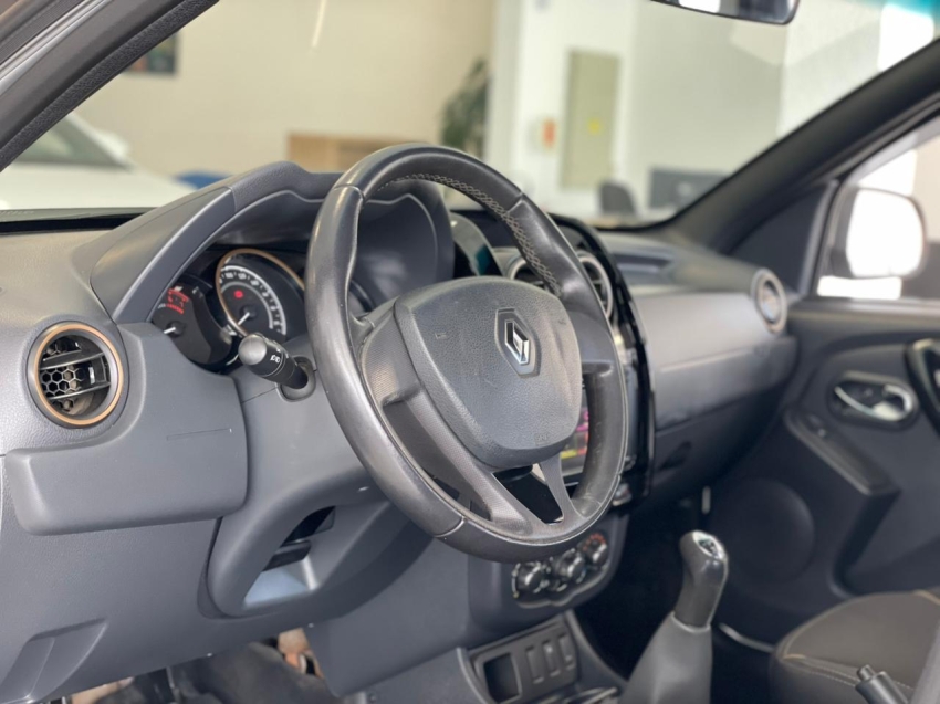 renault duster 1.6 16v sce flex dakar ii manual 4p 2017