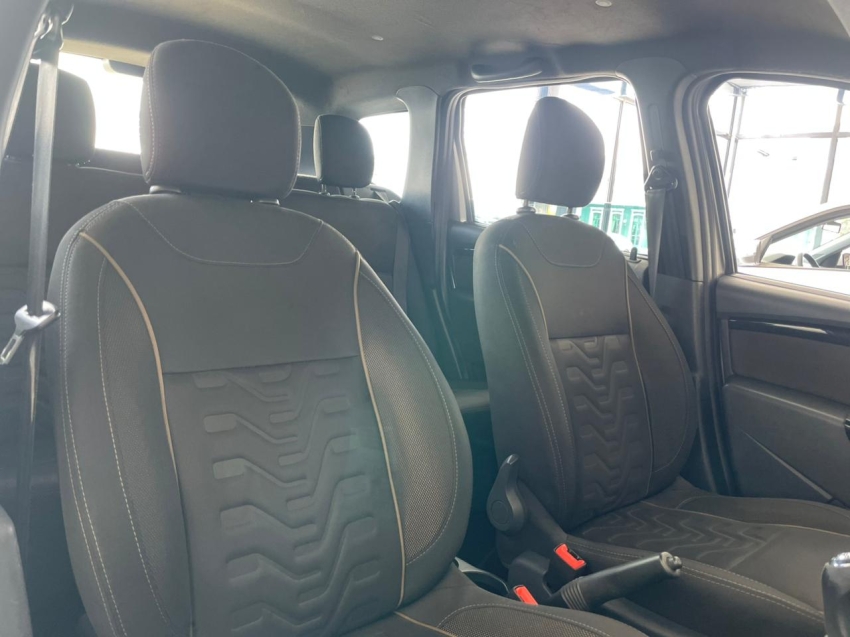 renault duster 1.6 16v sce flex dakar ii manual 4p 2017